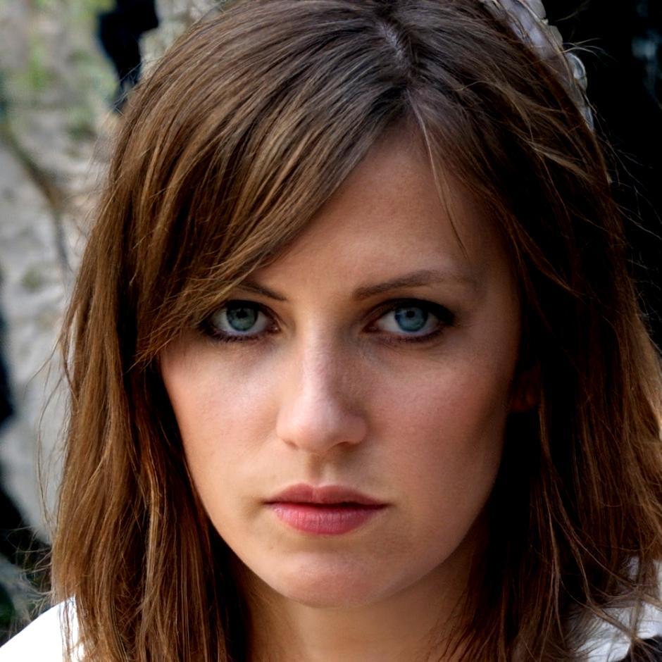 Retrato profesional de Elisenda Torrent