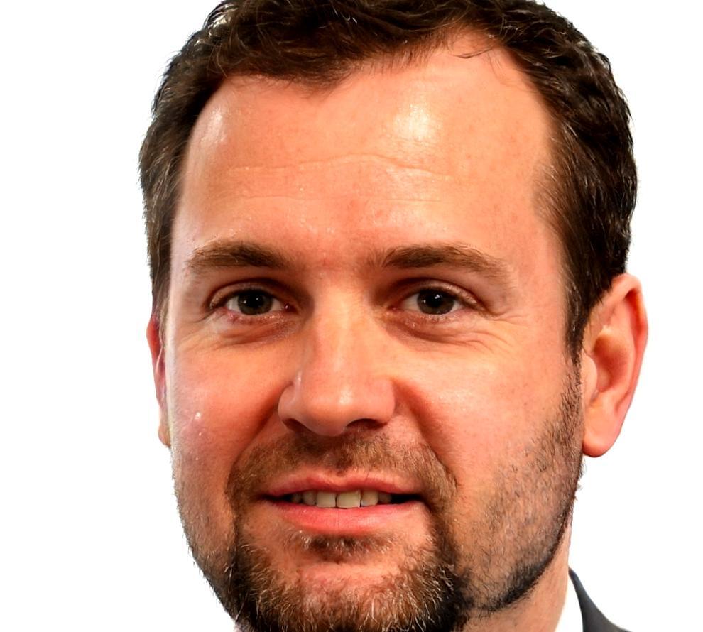 Retrato profesional de Bernat Soler